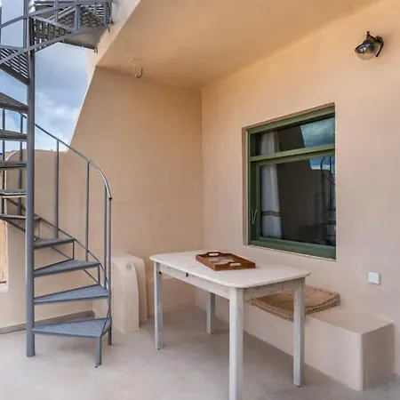 The Lookout In Mirsini - Roof Terrace - Ac - Wifi Holiday home