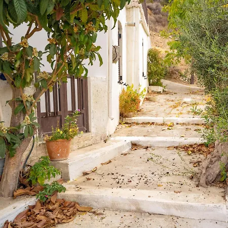 Holiday home The Lookout In Mirsini - Roof Terrace - Ac - Wifi